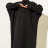 أسود