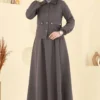 رمادي غامق