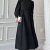 أسود