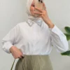 ابيض