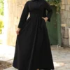 أسود