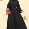 أسود