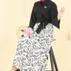 أسود