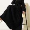 أسود