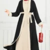 أسود