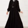 أسود