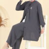 رمادي غامق
