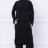 أسود