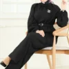 أسود