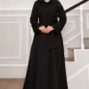 أسود