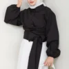 أسود