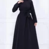 أسود