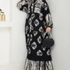 أسود