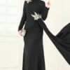 أسود
