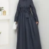 رمادي غامق