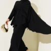 أسود