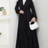 أسود