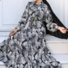 أسود