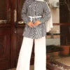 أسود