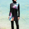 أسود