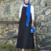 أسود