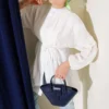 ابيض