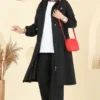 أسود
