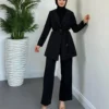 أسود