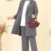 رمادي فومية