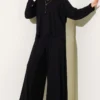 أسود