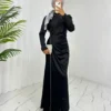 أسود