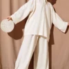 اسود وبيج