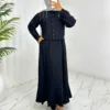 أسود