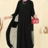 أسود