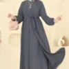 رمادي غامق