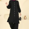 أسود