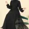 أسود